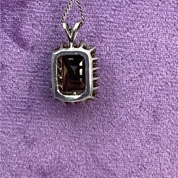 Vintage Sterling Pendant Necklace Smoke Topaz and Peridot - Picture 6 of 6